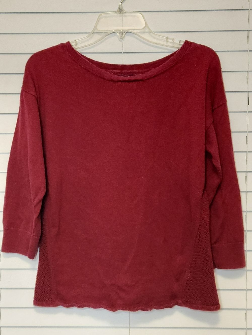 American Eagle Outfitters Burgundy Knit Sweater Size Large
